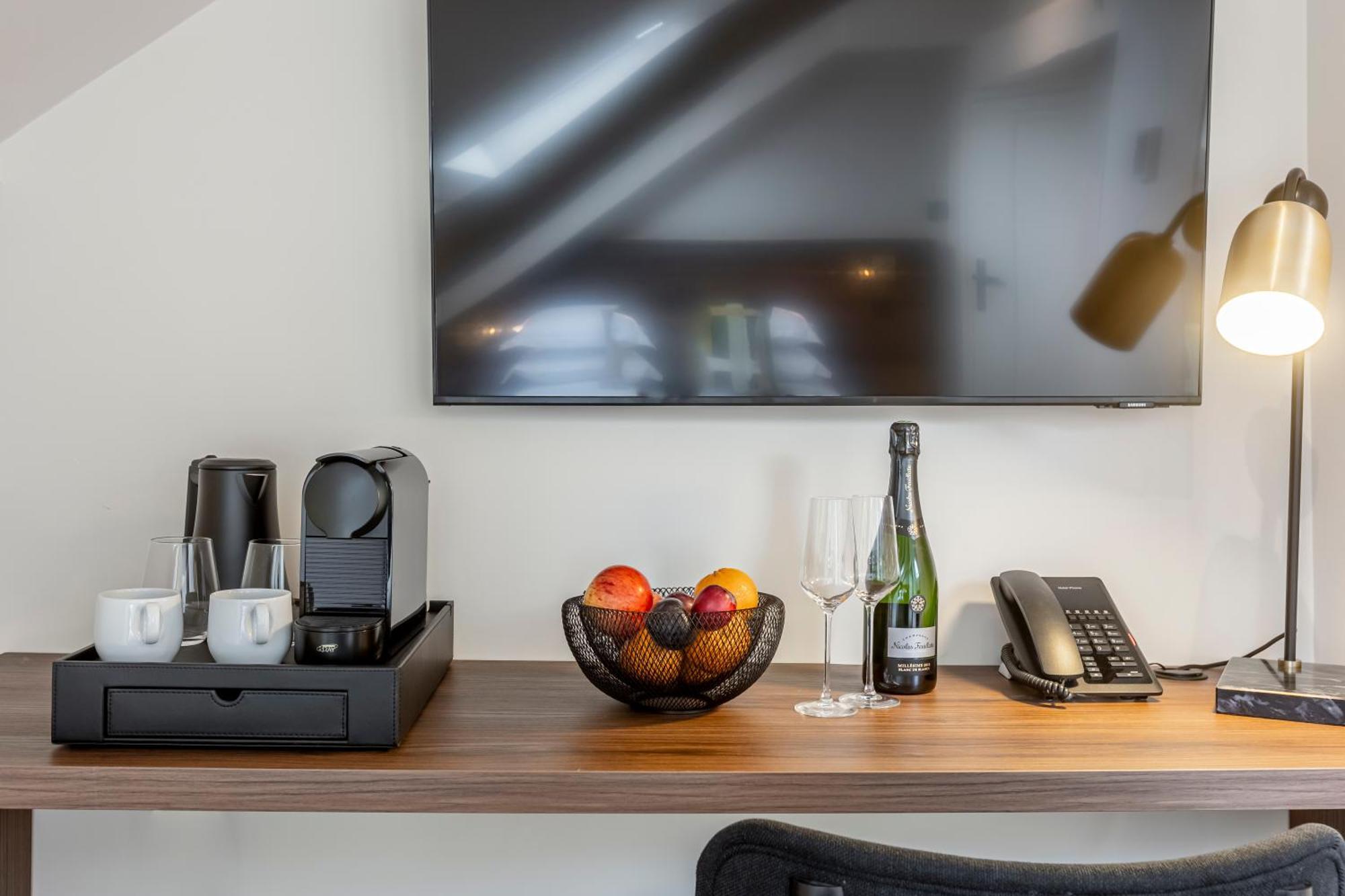 Le Madame By Sweett Hotel Paris Phòng bức ảnh