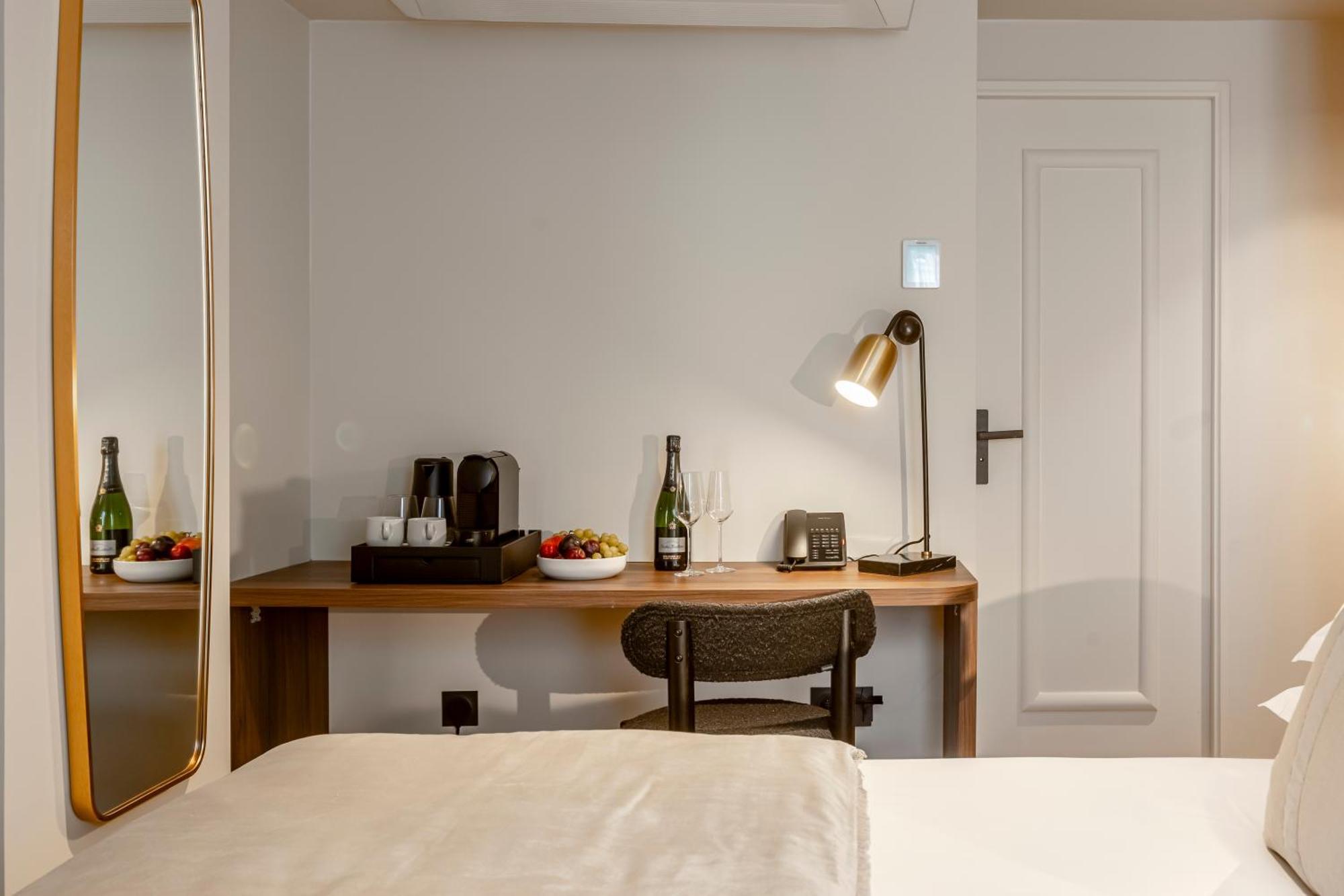 Le Madame By Sweett Hotel Paris Phòng bức ảnh