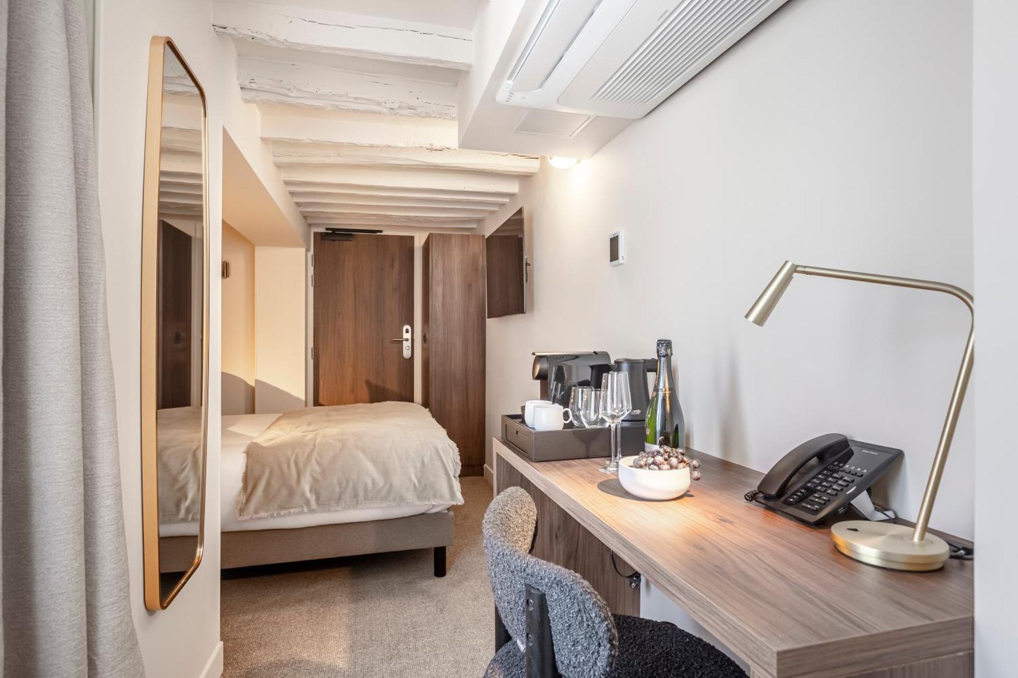 Le Madame By Sweett Hotel Paris Phòng bức ảnh